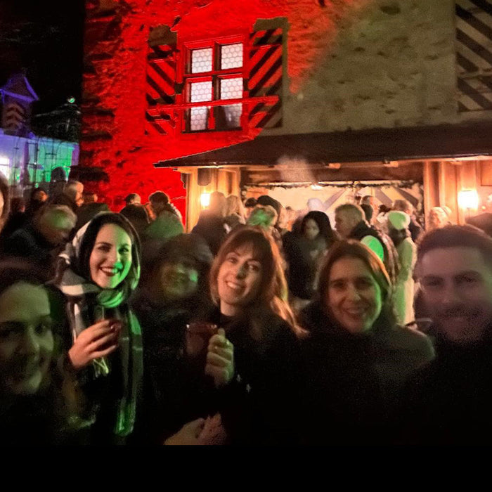 Ritterliches Weihnachtsfest: TOMcase-Team feiert auf der Waldburg