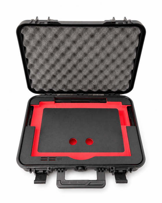 TOMcase ECO 60 Laptopkoffer für Lenovo ThinkPad 16 Zoll, geöffnet mit eingelegter Schaumstoff-Deckplatte und rotem Inlay-Rahmen