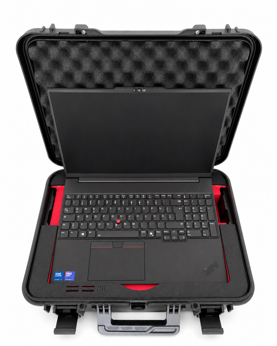 Lenovo ThinkPad 16 Zoll aufgeklappt und betriebsbereit im TOMcase ECO 60 Laptopkoffer aus 100 % recyceltem Polypropylen
