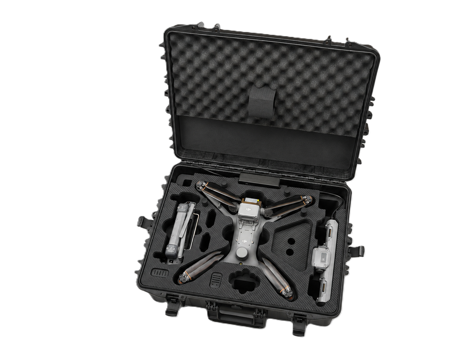 TOMcase Drohnenkoffer für DJI Matrice 4D/4TD, geöffnet in Schrägansicht – Drohne, Fernsteuerung und Akkus im passgenauen Schaumstoff-Inlay.